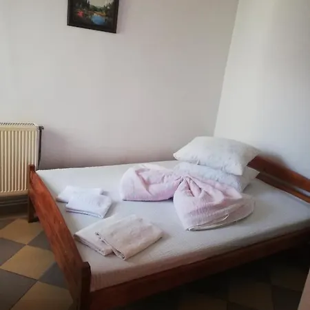 Casa Flory & Crystiana 2*