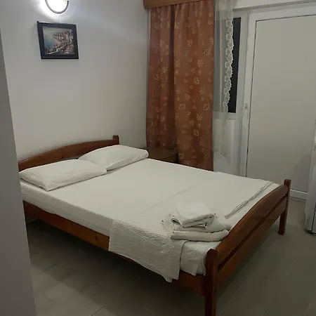 Casa Flory & Crystiana 2*