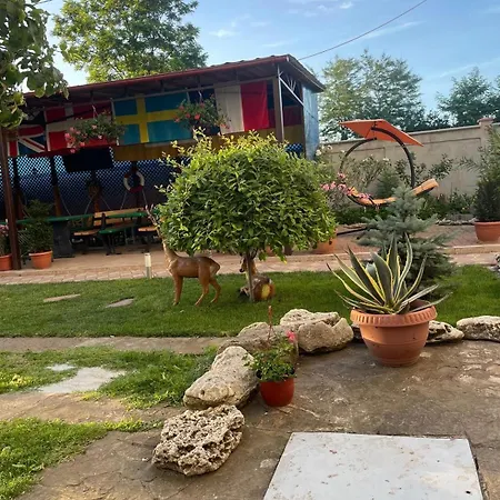 Casa Flory & Crystiana Gasthof Costinești