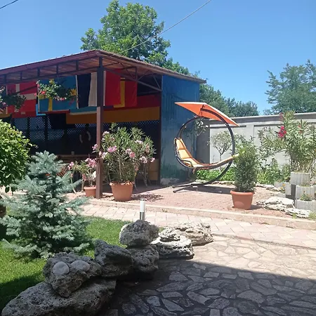 Guest house Casa Flory & Crystiana