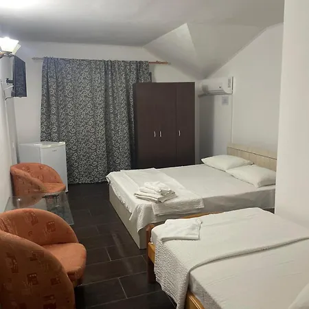 Pensión Casa Flory&crystiana