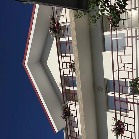 Pensión Casa Flory&crystiana